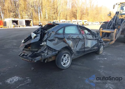 2017 Ford Fiesta Se z USA, uszkodzony, nr VIN 3FADP4BJ7HM156531